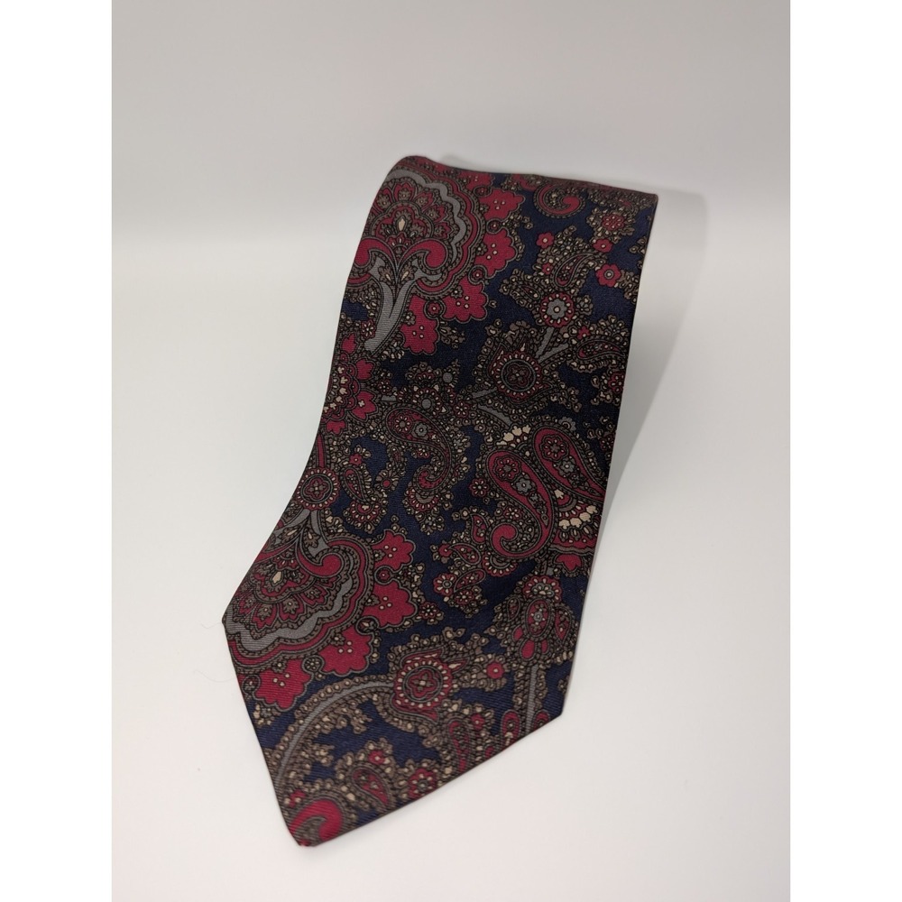 Harve Benard Paisley All Silk Tie Red Navy Vintage Classic Office